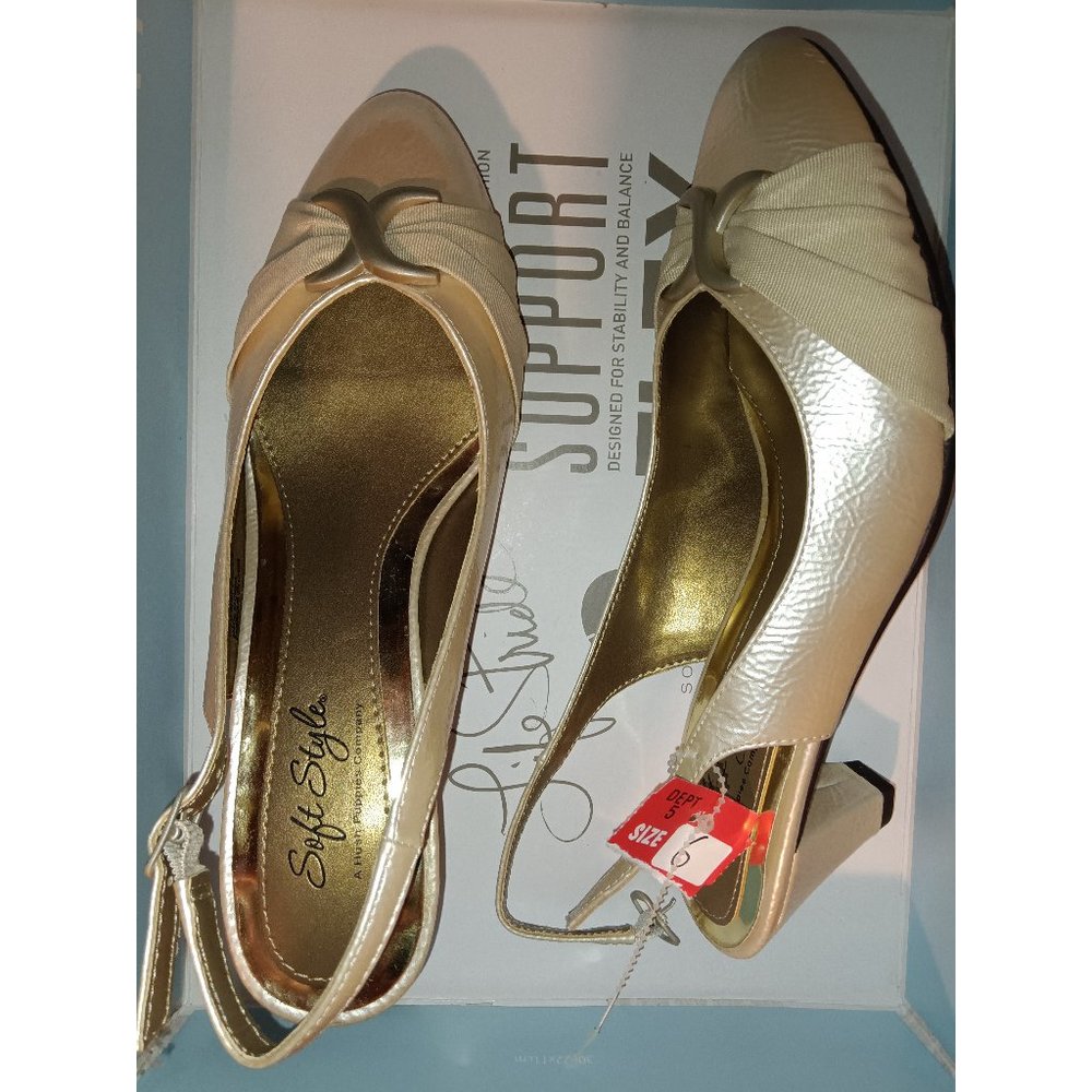 Soft Style by Hushpuppies Dezarae, Ivory Leather Slingback- Size 6M BRAND NEW